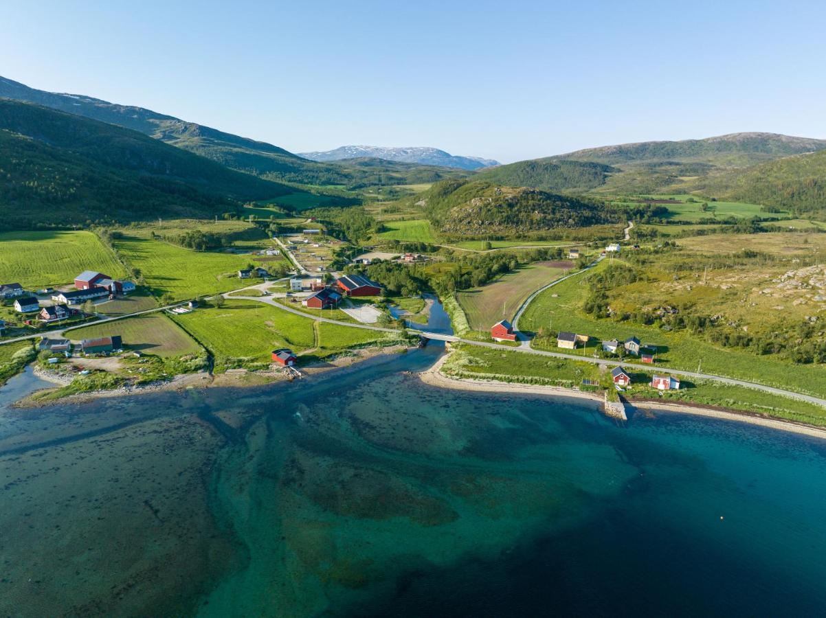 Storjord Farmstay Ranchhouse Kvaloya Екстериор снимка