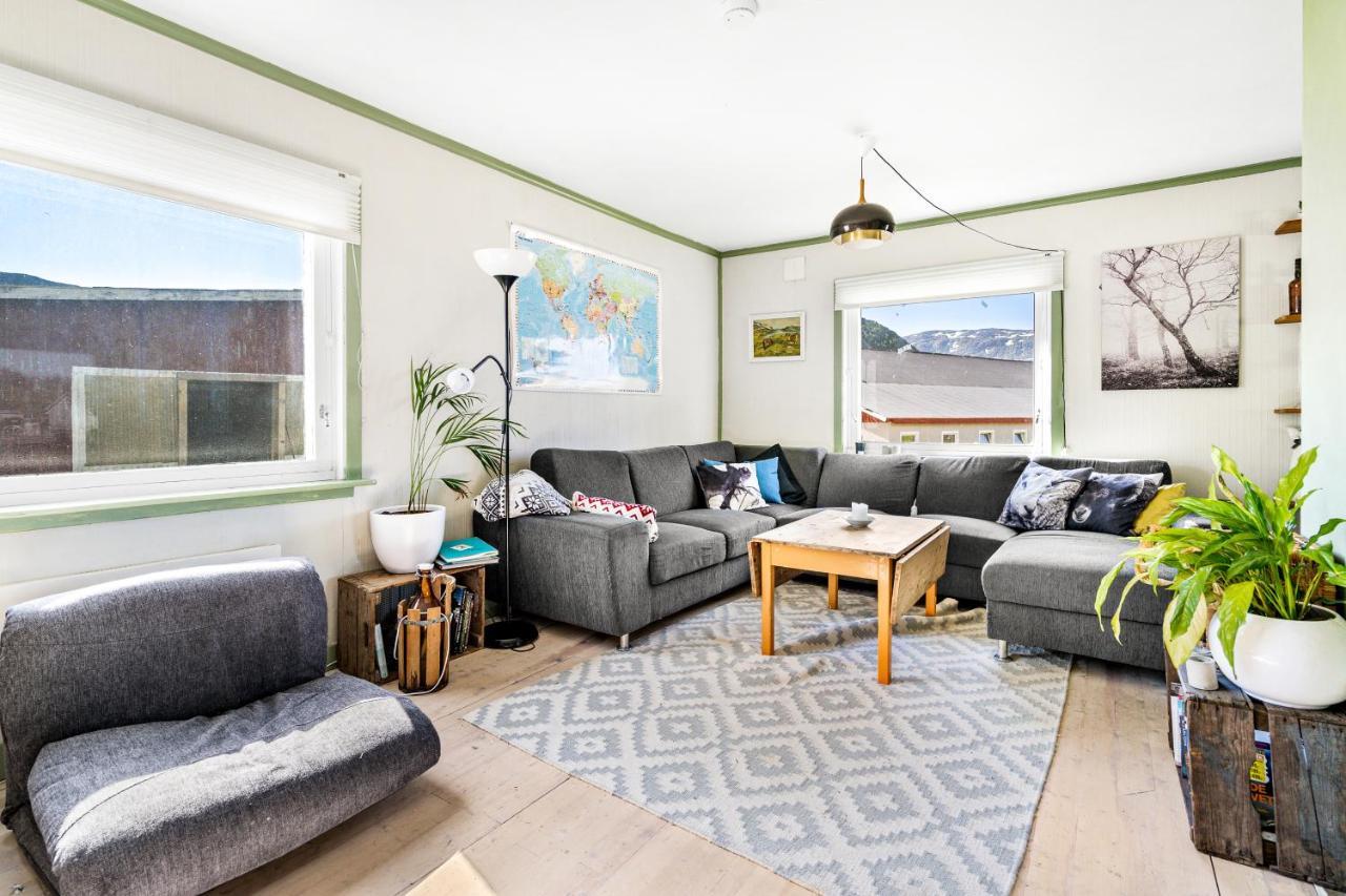 Storjord Farmstay Ranchhouse Kvaloya Екстериор снимка